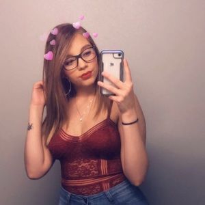 Meet your Posher, Raquel